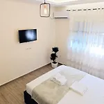 Apartment New Close To Sea And Downtown *