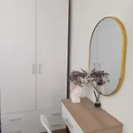 New Close To Sea And Downtown Apartment