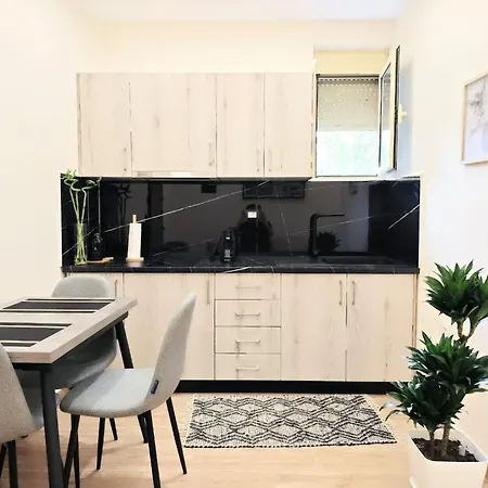 Apartment New Close To Sea And Downtown Vlore