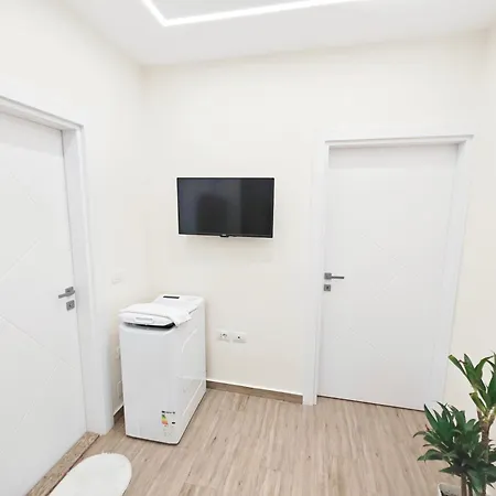 Apartment New Close To Sea And Downtown Vlore