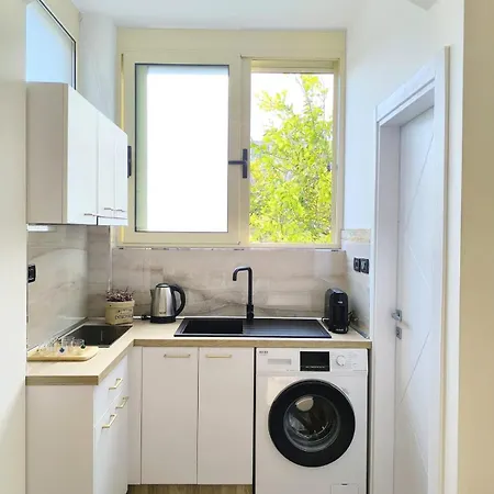 Appartement New Close To Sea And Downtown Vlorë