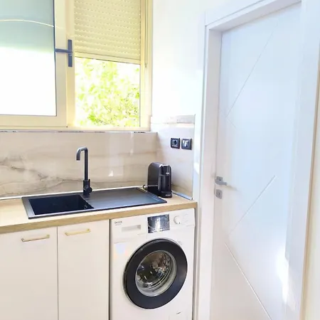 New Close To Sea And Downtown Vlore