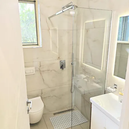 New Close To Sea And Downtown *